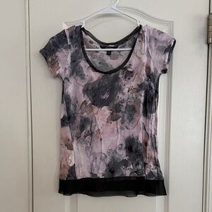 Simply Vera Vera Wang Pink and Black Abstract Top